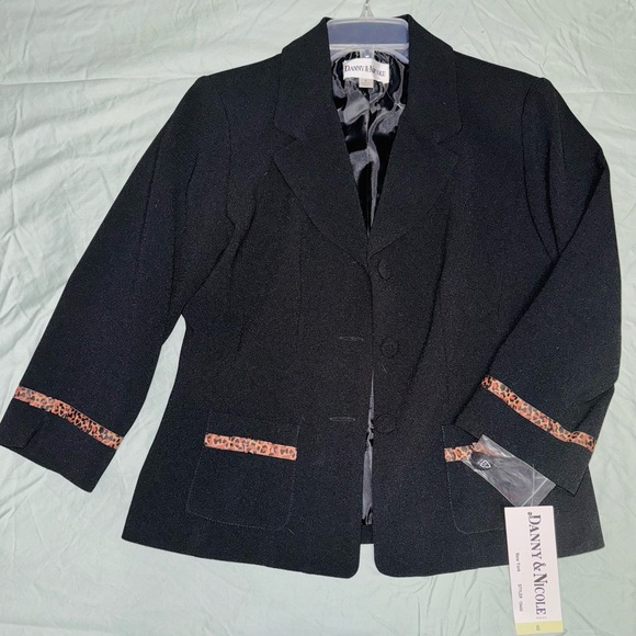 Vintage Skirt Set - Picture 3 of 7